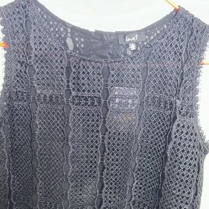 🦋 Embroidered Texture Black Office Blouse 5/25$